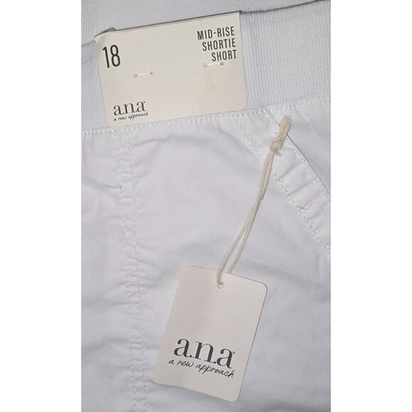 A.N.A White Mid-Rise Drawstring Shortie Shorts Size 18 Lightweight Cotton Comfor - Picture 3 of 6